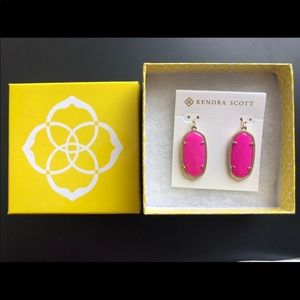 Pink Kendra Scott earrings! Never Worn. 💕